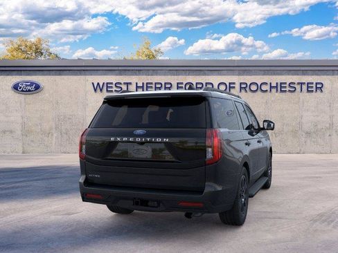Used 2026 Ford Expedition Active AWD/4WD image 8