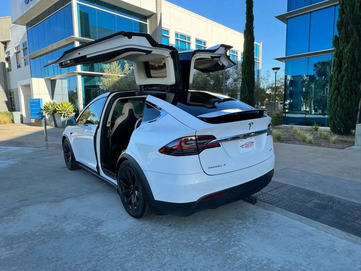 Used 2017 Tesla Model X P100D AWD/4WD image 8