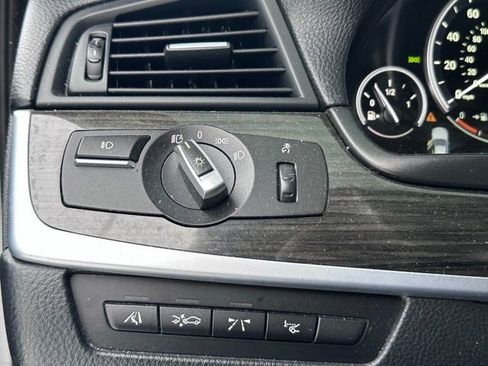 Used 2013 BMW 550i xDrive Sedan image 14
