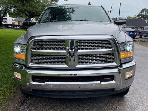 Used 2018 RAM 2500 Laramie w/ Convenience Group RWD image 5