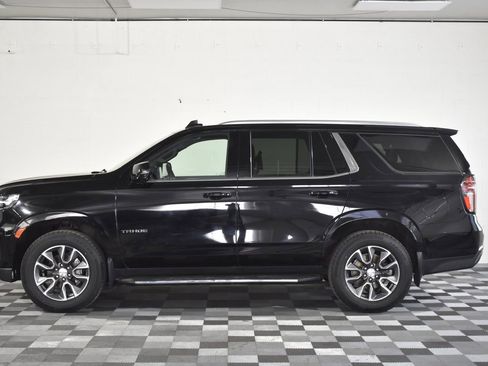 Used 2021 Chevrolet Tahoe LT w/ Luxury Package AWD/4WD image 2