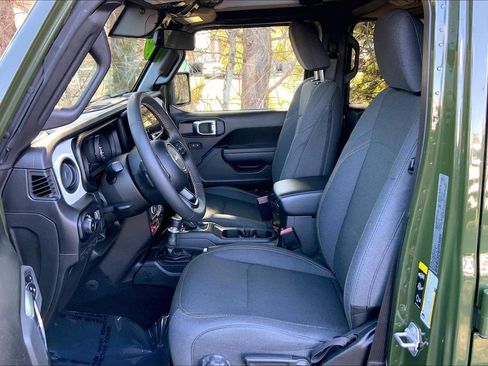 Certified 2024 Jeep Wrangler Willys image 7