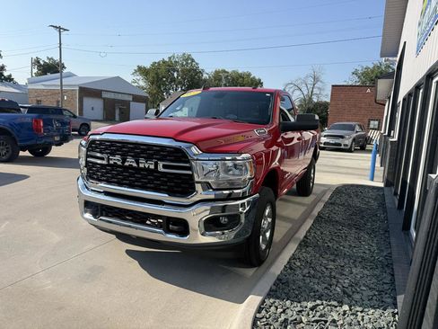 Used 2022 RAM 2500 Big Horn w/ Level A Equipment Group AWD/4WD image 3