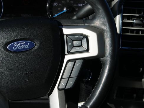 Used 2017 Ford F250 Lariat w/ Lariat Value Package image 17