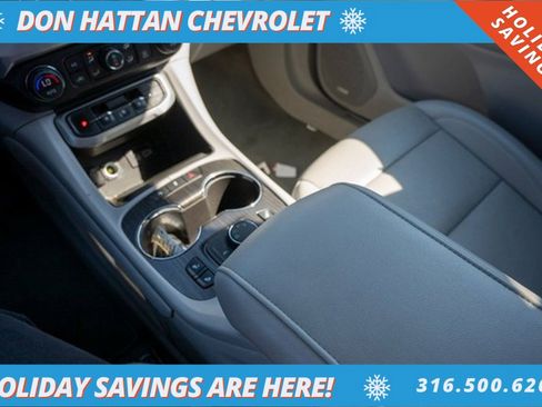 Used 2023 GMC Acadia SLT image 14