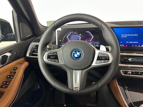 New 2026 BMW X5 xDrive50e w/ Executive Package image 13