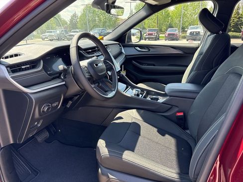 New 2026 Jeep Grand Cherokee L Laredo AWD/4WD image 7