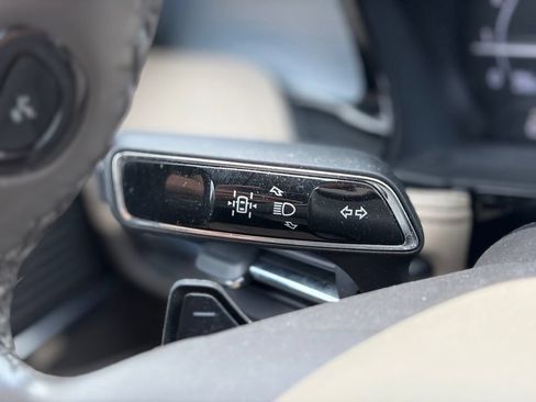 Used 2022 Lincoln Corsair AWD w/ Premium Package image 28