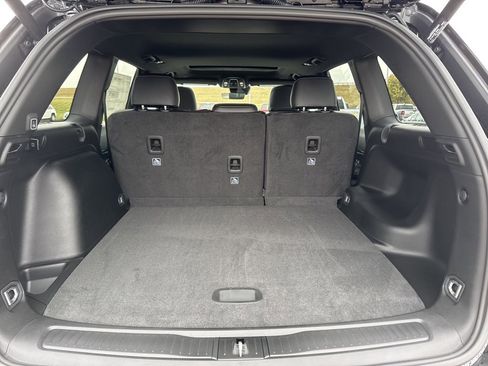 New 2025 Jeep Grand Cherokee Altitude image 31