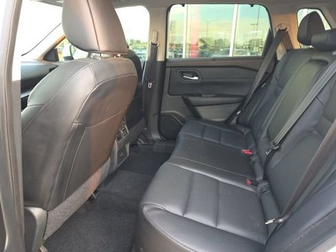 Used 2023 Nissan Rogue SV w/ SV Premium B Package AWD/4WD image 13