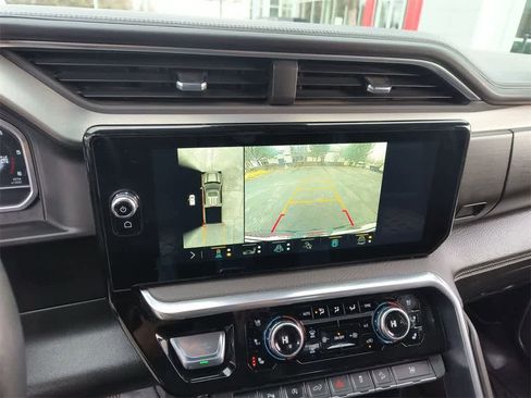 Used 2023 GMC Sierra 1500 Denali w/ Technology Package image 17