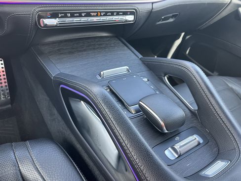 Used 2021 Mercedes-Benz GLS 580 GLS 580 image 11