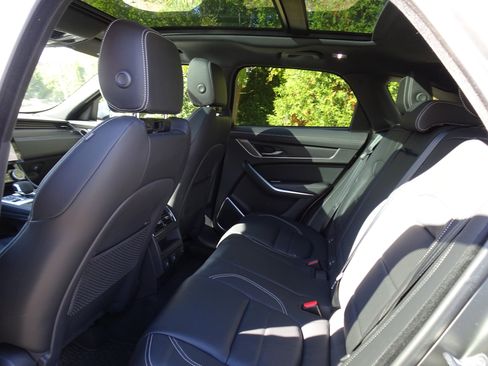 New 2025 Jaguar F-PACE R-Dynamic S image 20