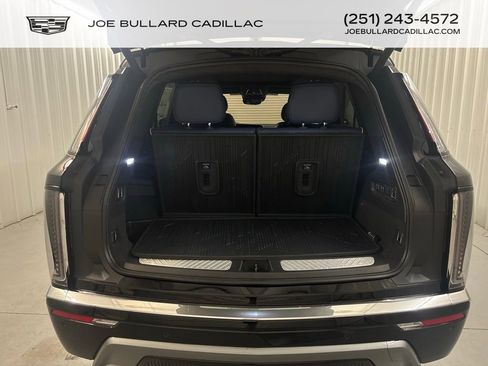 New 2026 Cadillac Vistiq Premium Luxury w/ LPO, Floor Liner Package image 23