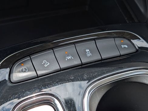 Used 2022 Buick Envision Essence w/ Safety Package AWD/4WD image 41
