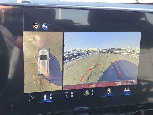 New 2026 Chevrolet Equinox LT w/ Safety and Technology Package FWD image 4