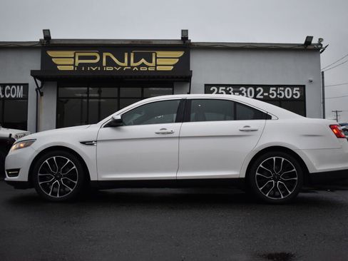Used 2017 Ford Taurus Limited image 6