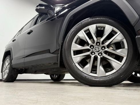 Used 2024 Toyota RAV4 XLE Premium image 3