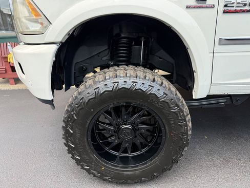Used 2017 RAM 2500 Laramie w/ Snow Chief Group AWD/4WD image 11