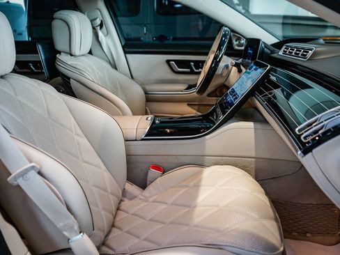 Certified 2024 Mercedes-Benz Maybach S 680 4MATIC image 16