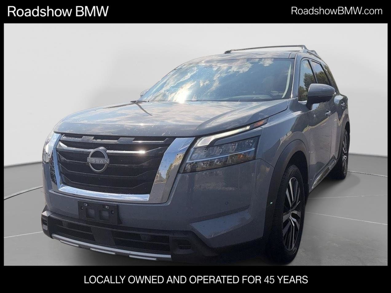Used 2023 Nissan Pathfinder Platinum AWD/4WD image 1