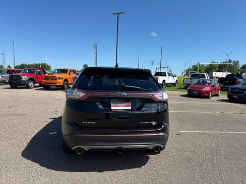 Used 2016 Ford Edge Titanium w/ Equipment Group 302A AWD/4WD image 4