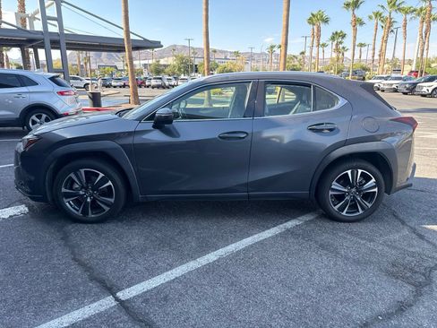 Used 2024 Lexus UX 250h FWD image 8