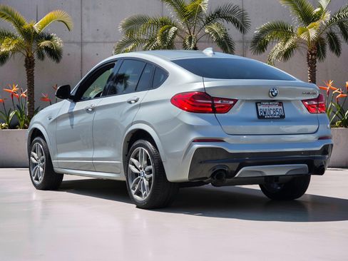 Used 2018 BMW X4 M40i AWD/4WD image 4