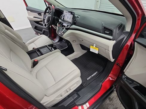 New 2026 Honda Odyssey EX-L image 38