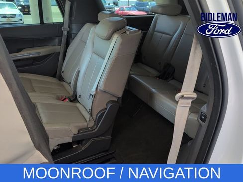 Used 2019 Ford Expedition XLT w/ Equipment Group 202A AWD/4WD image 26