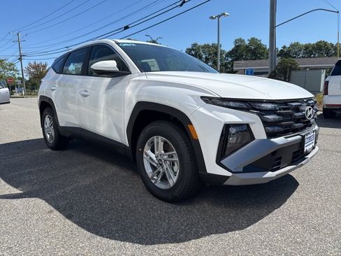 New 2025 Hyundai Tucson SE image 4