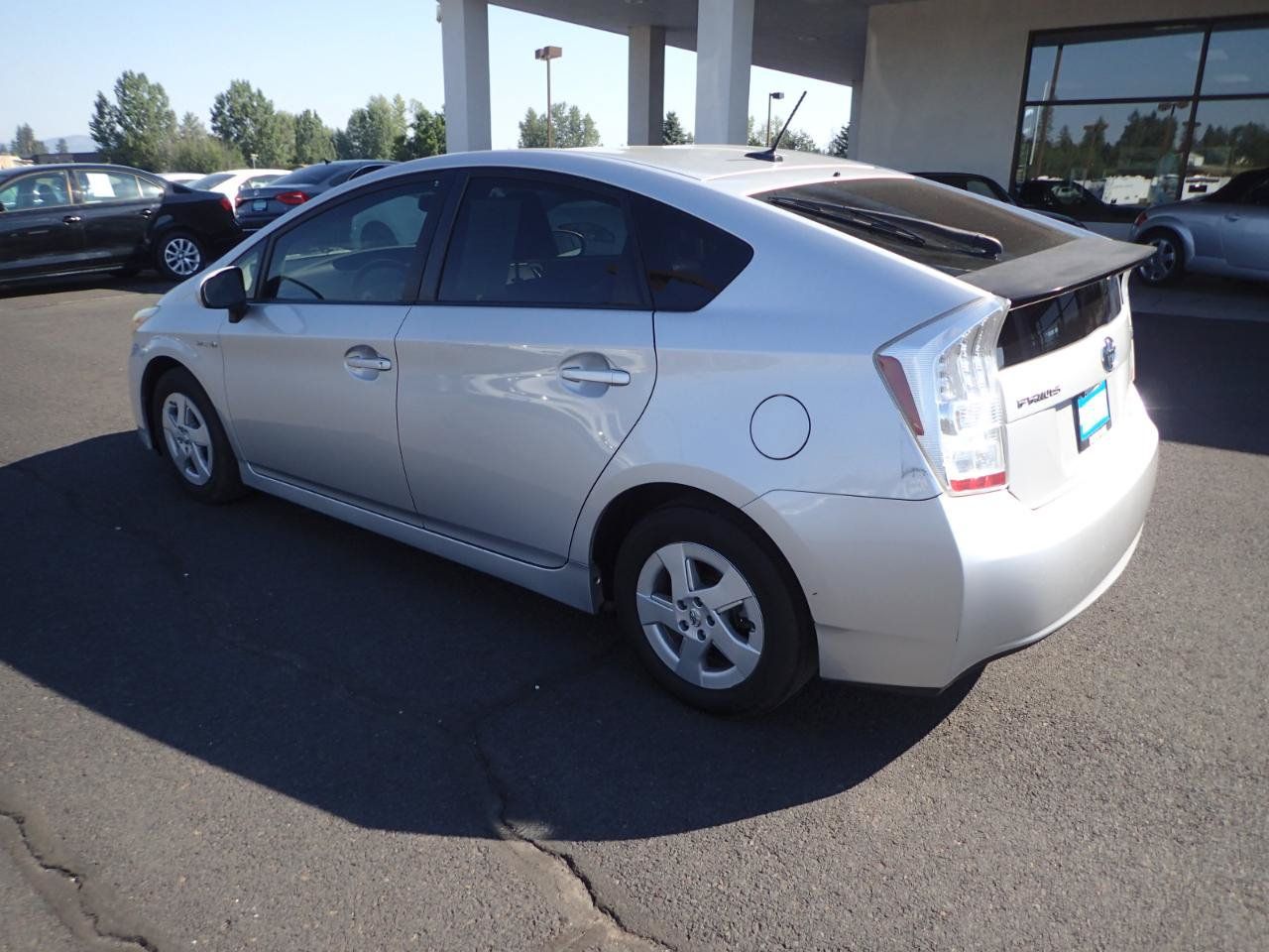 Used 2010 Toyota Prius Three FWD image 3