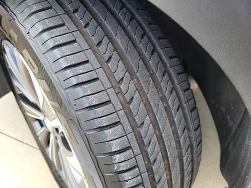 Used 2024 Buick Envision Preferred image 27