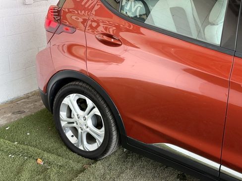 Used 2020 Chevrolet Bolt LT image 5