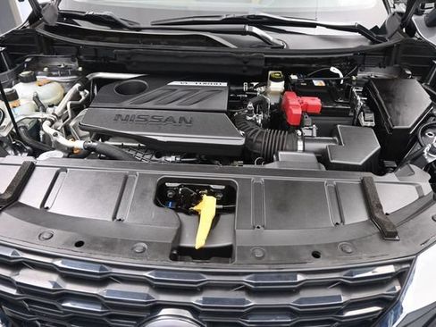 Used 2023 Nissan Rogue Platinum AWD/4WD image 43