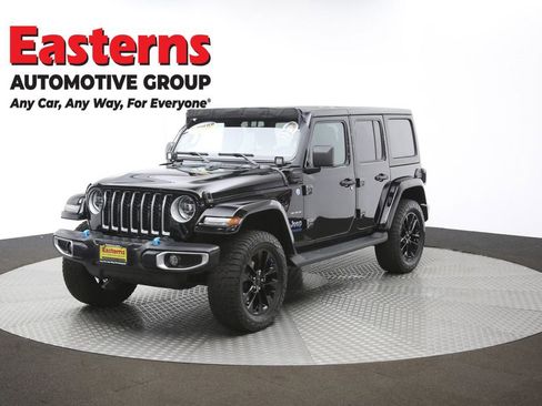 Used 2022 Jeep Wrangler Unlimited Sahara w/ Cold Weather Group image 59