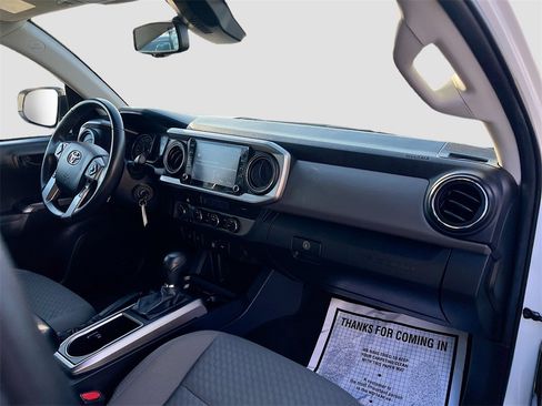 Used 2022 Toyota Tacoma SR5 w/ Technology Package image 27