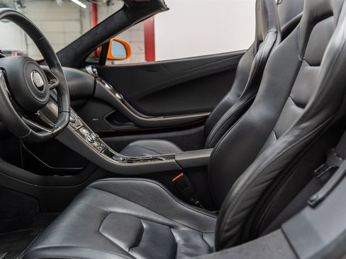 Used 2014 McLaren MP4-12C Spider RWD image 27