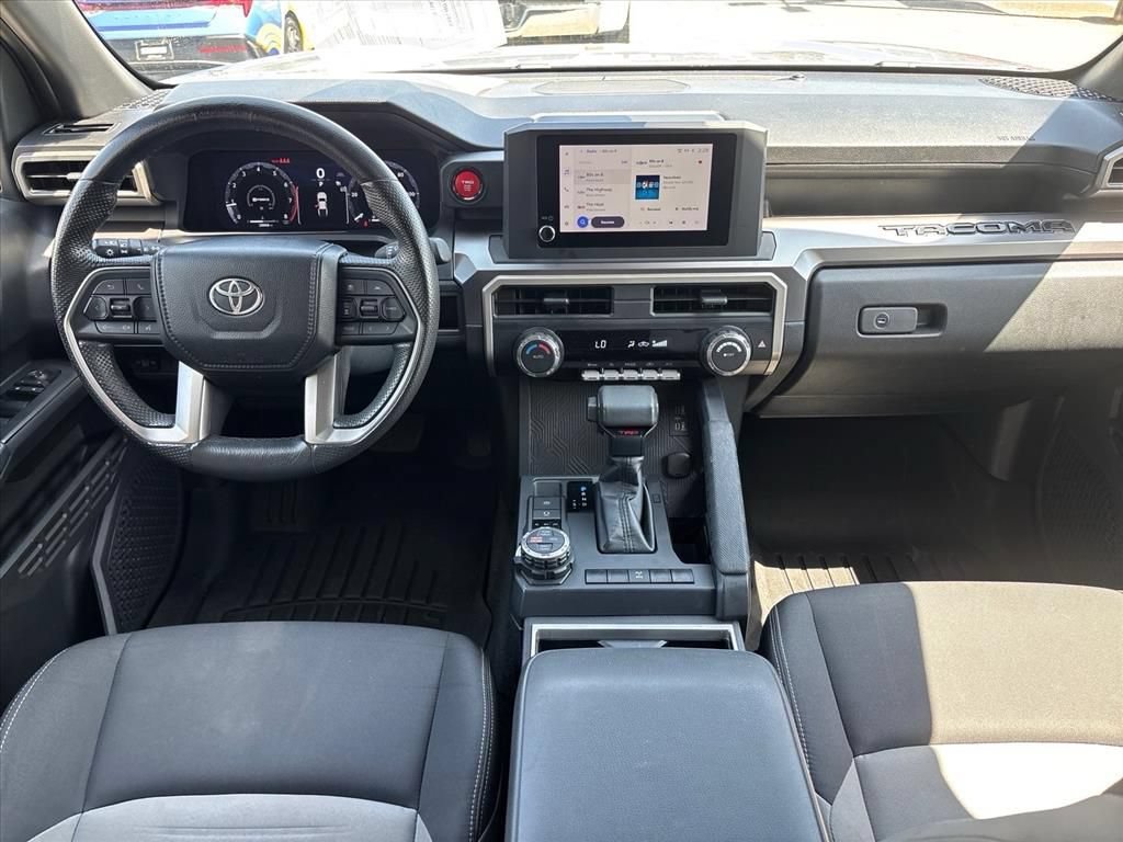 Used 2024 Toyota Tacoma TRD Off-Road AWD/4WD image 4