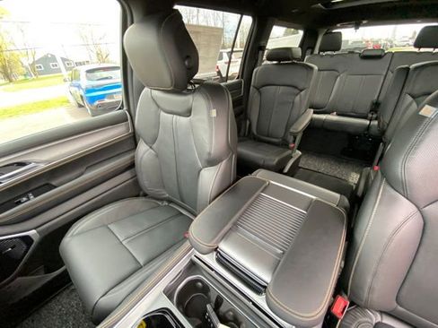 New 2026 Jeep Grand Wagoneer 4WD image 11