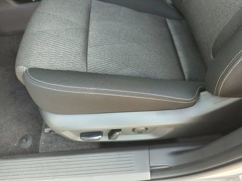 Certified 2026 Nissan Rogue SV FWD image 35