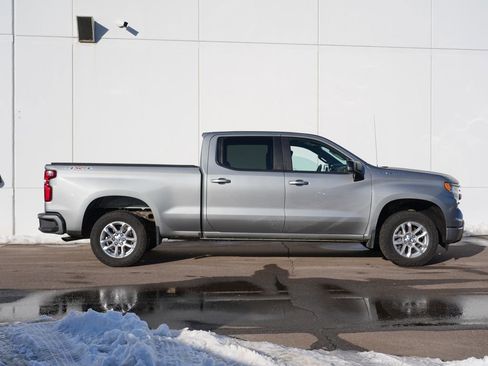 Used 2023 Chevrolet Silverado 1500 RST image 2