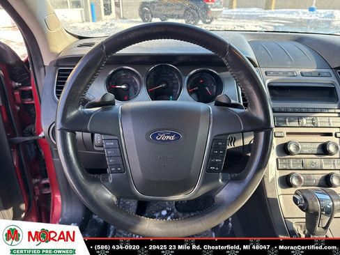 Used 2010 Ford Taurus SEL image 14