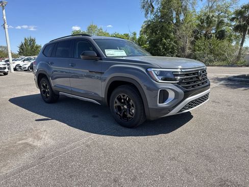 New 2026 Volkswagen Atlas Peak Edition AWD/4WD image 8