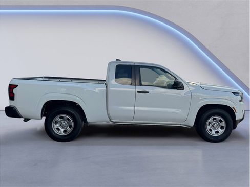 Used 2023 Nissan Frontier S image 7