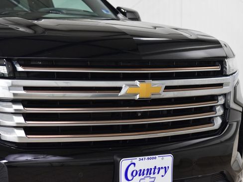 Used 2024 Chevrolet Tahoe High Country w/ Premium Package AWD/4WD image 11