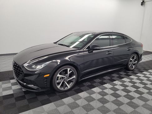 Used 2021 Hyundai Sonata SEL Plus w/ Tech Package FWD image 2