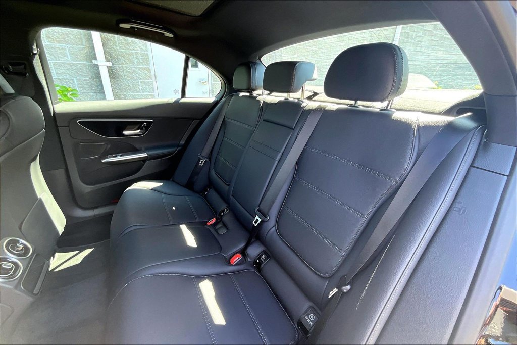 Used 2026 Mercedes-Benz C 300 4MATIC Sedan image 28