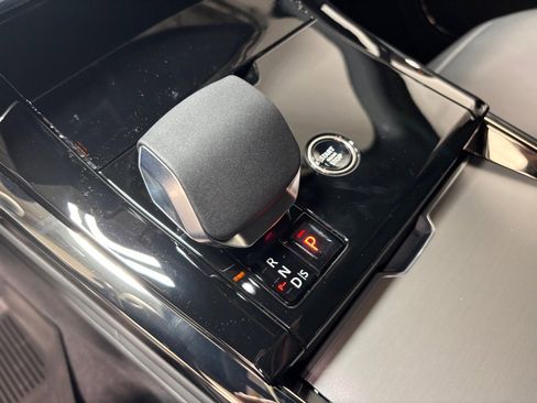 New 2025 Land Rover Range Rover Sport Dynamic SE image 15