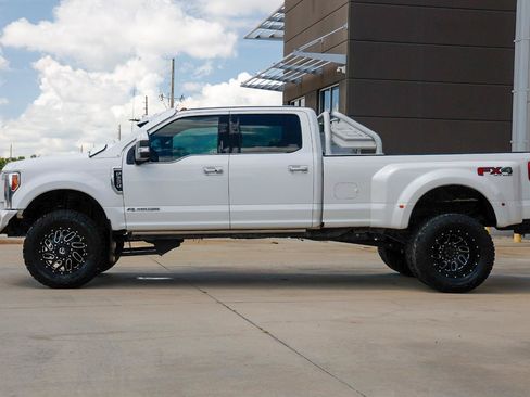 Used 2018 Ford F350 Limited AWD/4WD image 4